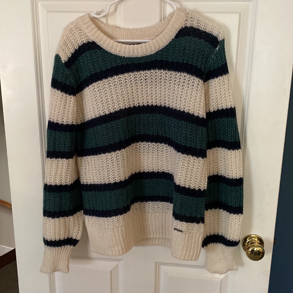Abercrombie and Fitch sweater, size L, excellent condition